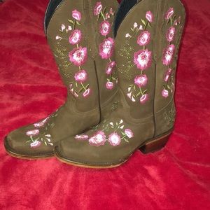 Mexican party boots wit floral designs
